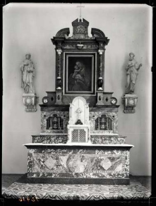 Kapuzinerkirche; nördliche Seitenkapelle, Altar