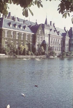 Wasserschloß? (vielleicht in Holland)
