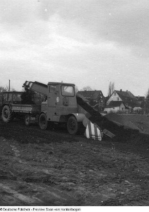 Gartenbau und Landwirtschaft (Gewächshäuser, Blumen, Feldarbeit)