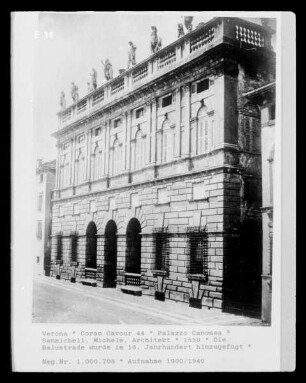 Palazzo Canossa