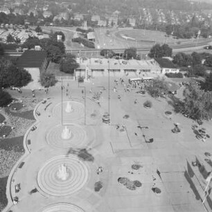Empfangshalle der Internationalen Gartenbauausstellung in Erfurt : Blickrichtung Nordosten