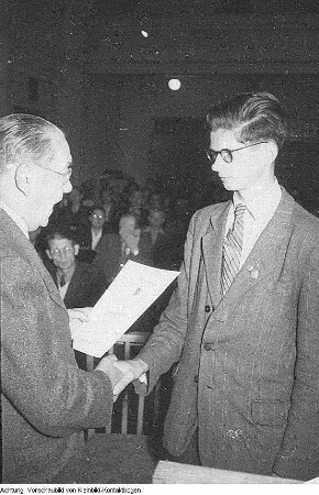 Dresden, Prießnitzstraße 39. Union Druckerei. Otto Nuschke, Vorsitzender der CDU in der DDR, übergibt der neuen Druckerei an die Belegschaft, Mai 1953
