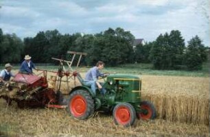 Fotografie: Erntetechnik, Bindemäher