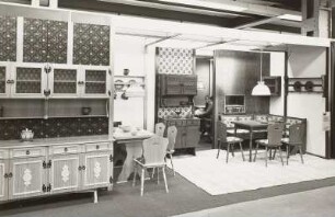 Landhausküche : Ausstellungskoje mit Landhausküchen (1980; VEB Stilmöbel Barchfeld)
