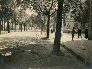 Erster Weltkrieg - Kriegsszenen aus Karlsruhe, Frankreich und Indien. Stefanienstraße/Ecke Karlstraße