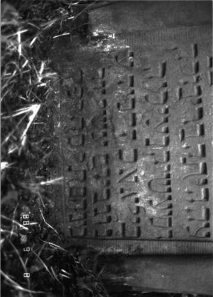 Grabstein 1865 (Index: 100096558) Maße HxBxT: 110x70x10 cm Symbolik: Krone, Kranz: Grabstein 1865A