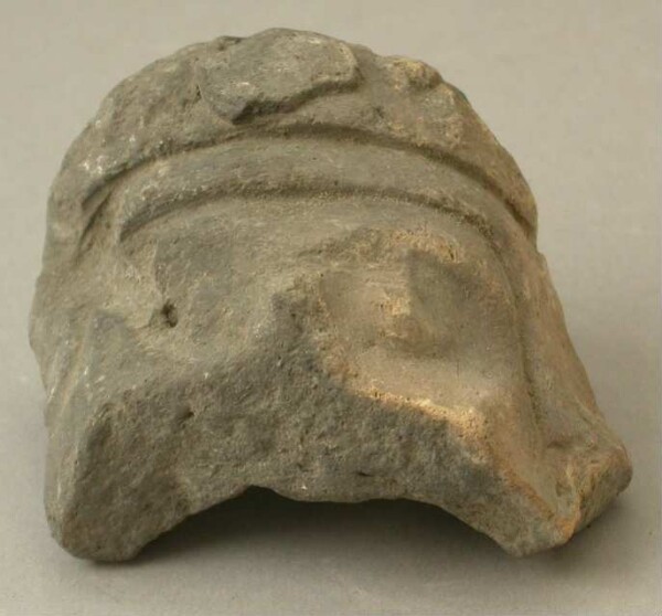 Clay head (fragment)