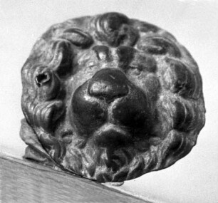 Löwenmaske aus dünnem Blech