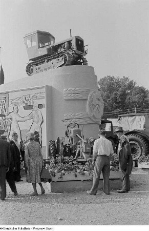 Kettenfahrzeug, Traktor