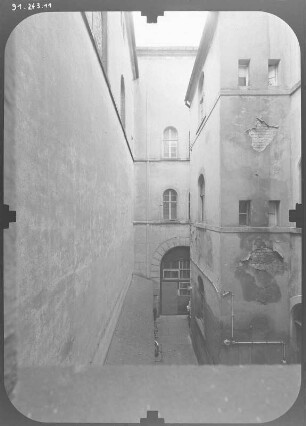 Kamenz, Markt 1. Rathaus (1848; C. A. Schramm). Innenhof