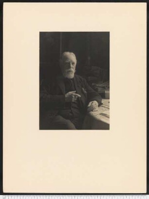 Porträtaufnahme James Ensor