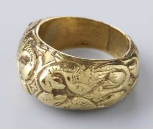 Fingerring mit gegenständigen Vogelpaaren aus dem "Mainzer Goldschmuck"