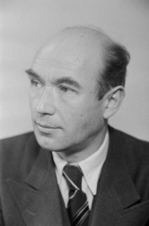 Porträt von Dr. Helferich : Porträt von Dr. Helferich