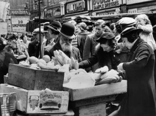 Petticoat Lane Market, London, Großbritannien