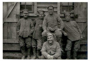 Fotos aus dem Kriegsgefangenenlager Puchheim: Nr. 23: Tartaren