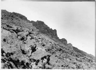 Steilhang desMount Meru : Blick auf einen Steilhang des Mount Meru.