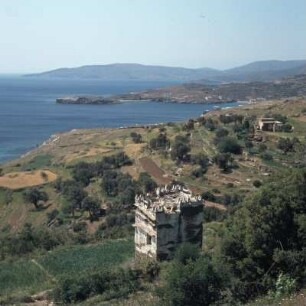 Andros, Taubenturm bei Batsí