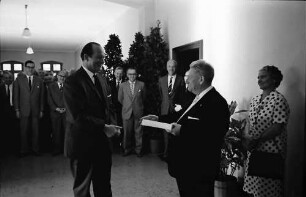 Freiburg: Regierungspräsidium; Anton Dichtel 60 Jahre; Glückwunsch, Gratulationen: Innenminister Filbinger
