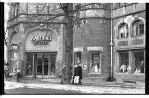 Kleinbildnegativ: „Kaufhaus Kato“, U-Bahnhof Schlesisches Tor, 1979