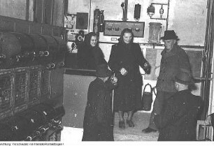 Dresden, Johannstadt. Strom sparen, Dezember 1951