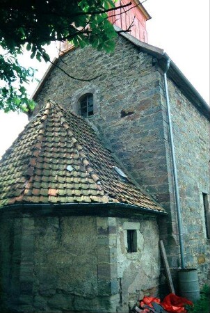 Apsis an der Kirche