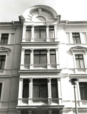 Görlitz, Jakobstraße 3. Wohnhaus (um 1890). Erker