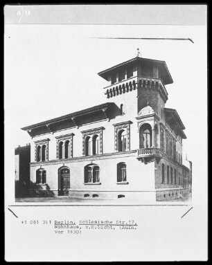 Wohn- und Geschäftshaus
