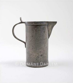 Messbecher
