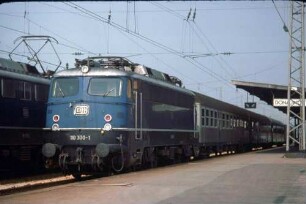 Donauwörth Lok 110 300 Eilzug Bnb-Wagen