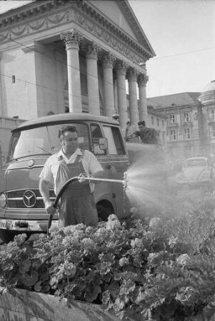 Pflege der Grünanlagen in der Innenstadt