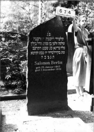 Grabstein 674