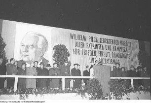 80. Geburtstag von Wilhelm Pieck, Veranstaltung des Rat des Bezirkes, Kundgebung anlässlich des Geburtstages, 3. Januar 1956