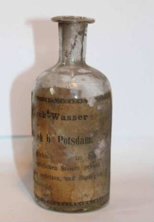 Flasche für Mineralfleckwasser aus der Seifenfabrik der Gebrüder Nürrenbach in Potsdam