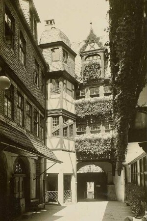 Frankfurt (Main), Römer, Haus Wanebach, Innenhof