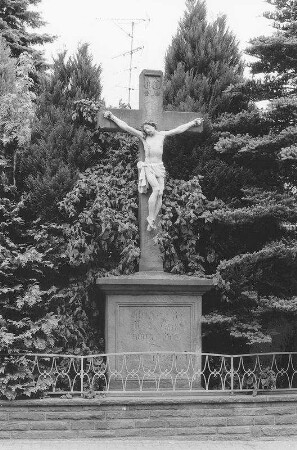 Kruzifix; Freigericht, Barbarossastraße 22