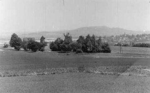Löbau-Wohla. Blick auf Holländermühle und Gehöft vom Wohlaer Berg