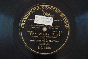 The Waltz Duet : "Waltz Dream" / [Oscor Straus]