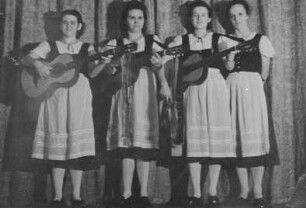 Volkskunstgruppe aus dem Erzgebirge : Volkskunstgruppe aus dem Erzgebirge