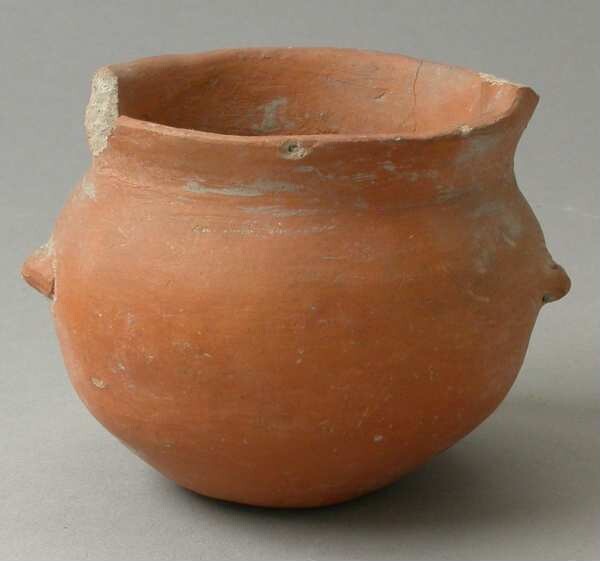 Clay vessel