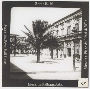 Messina: Rathausplatz