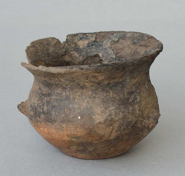 Clay vessel