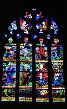 Frankreich. Bretagne. Finistere. Locronon. Eglise Saint Ronan. Kirchenfenster
