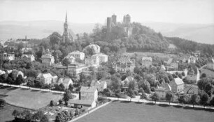 Stadt und Burg von Südwesten. Luftbildaufnahme