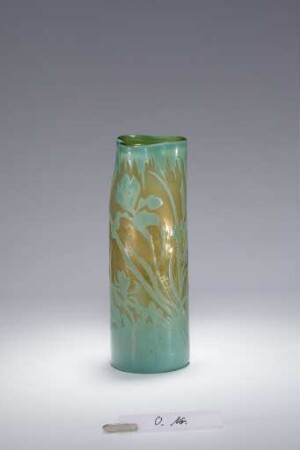 Stangenvase mit Irisdekor