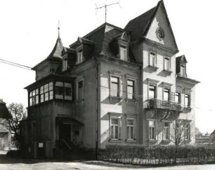 Radebeul, Hauptstraße 49. Wohnhaus (um 1895)