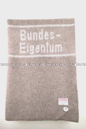 Wolldecke aus 4-Bett-Zimmer im Regierungsbunker Marienthal