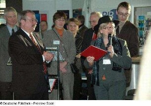 Präsentation an den Informationsständen im Foyer