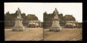Denkmal des Feldmarschall Johann Matthias von der Schulenburg vor der Alten Festung, Kerkyra, Korfu