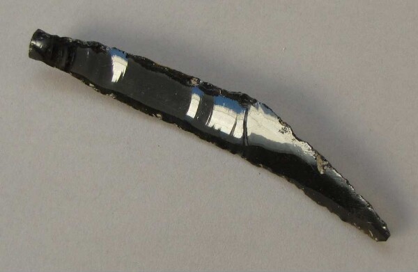 Obsidian knife