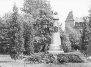 Deuben (Freital-Deuben). König-Albert-Park (Einweihung 23.04.1902) mit König-Albert-Denkmal